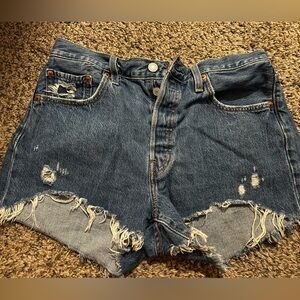Levi distressed shorts